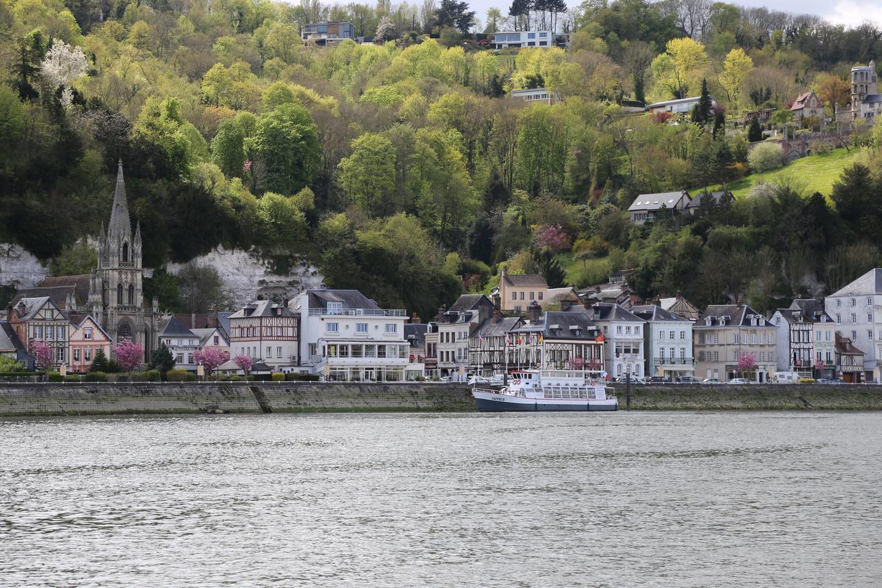 Le Saint Pierre Hotel Rouen Bagian luar foto